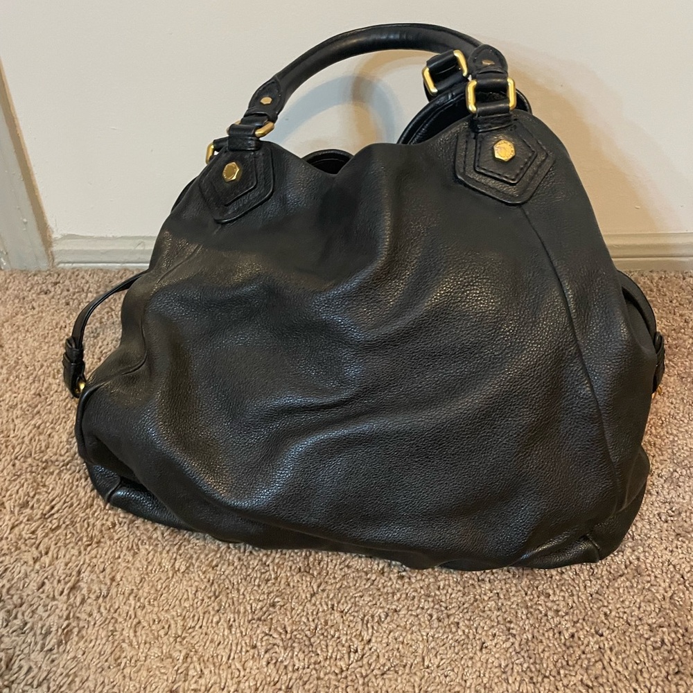 Marc Jacobs Black Leather Hobo Bag with Gold Accents - Picture 4 of 11